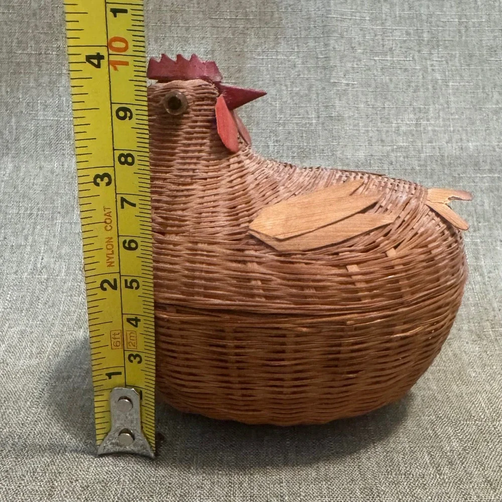VTG Wicker Hen on Nest Basket Chicken Lidded Cottagecore Farmhouse Storage Box